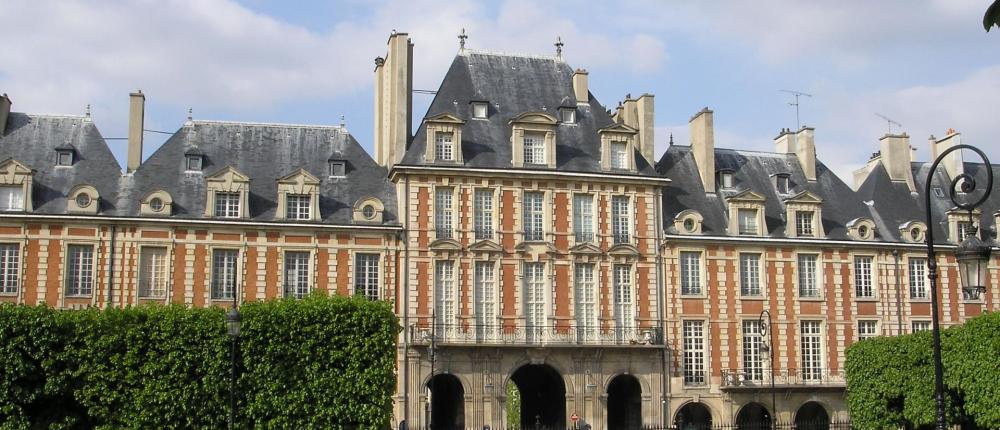 Détour par la place des Vosges
