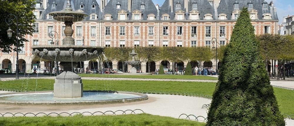 Les mille richesses de la Place des Vosges